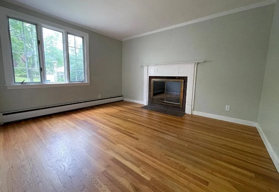 90 Cabot St, Cedarwood