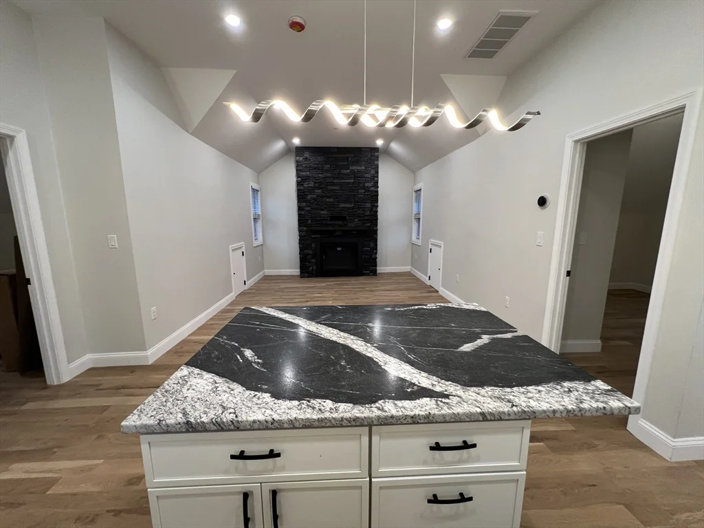 16 Harriet St, Brighton