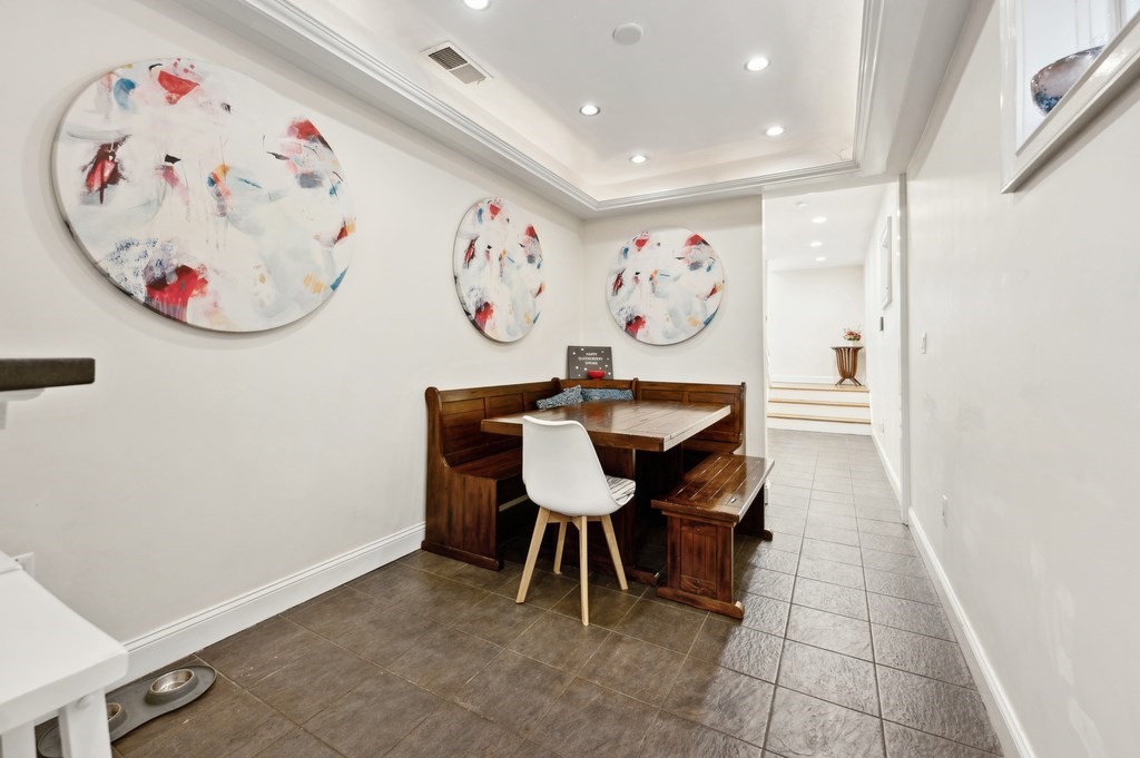 37 Queensberry, Fenway