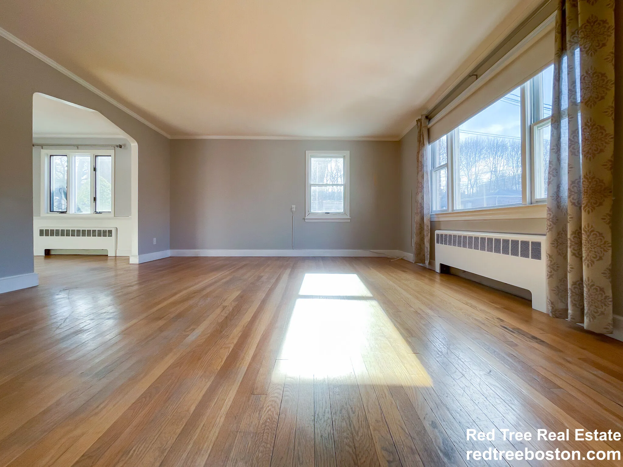 14 Caltha Rd, Oak Square