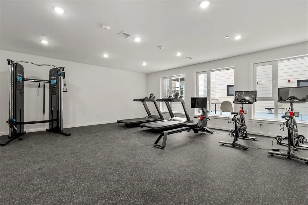 267 Old Colony Ave, South Boston