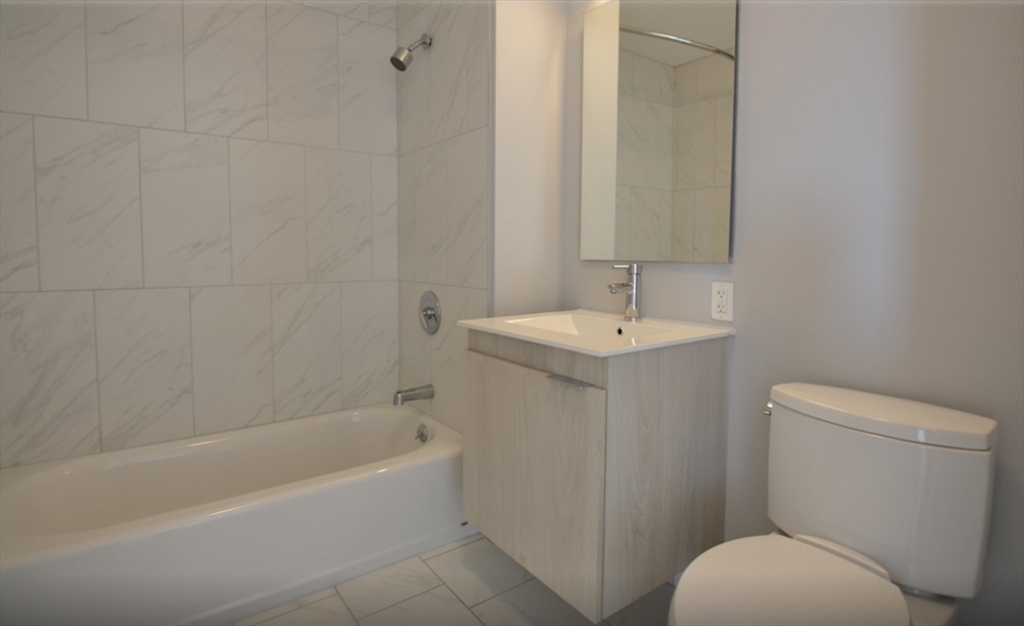 1282 Boylston St, Fenway