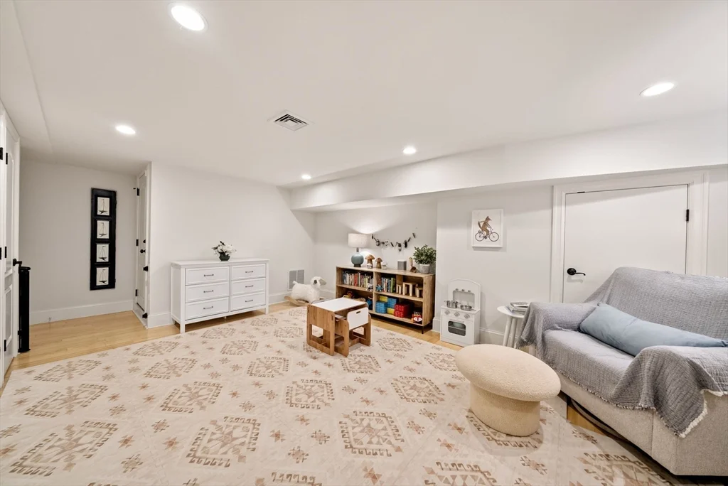 23 Trenton St, Charlestown