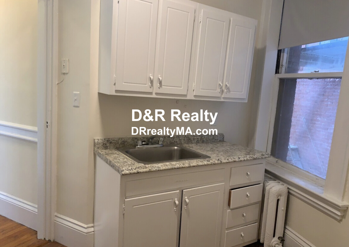 2 Ware St, Mid-Cambridge