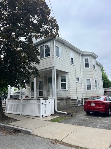 92 Myrtle St, Medford