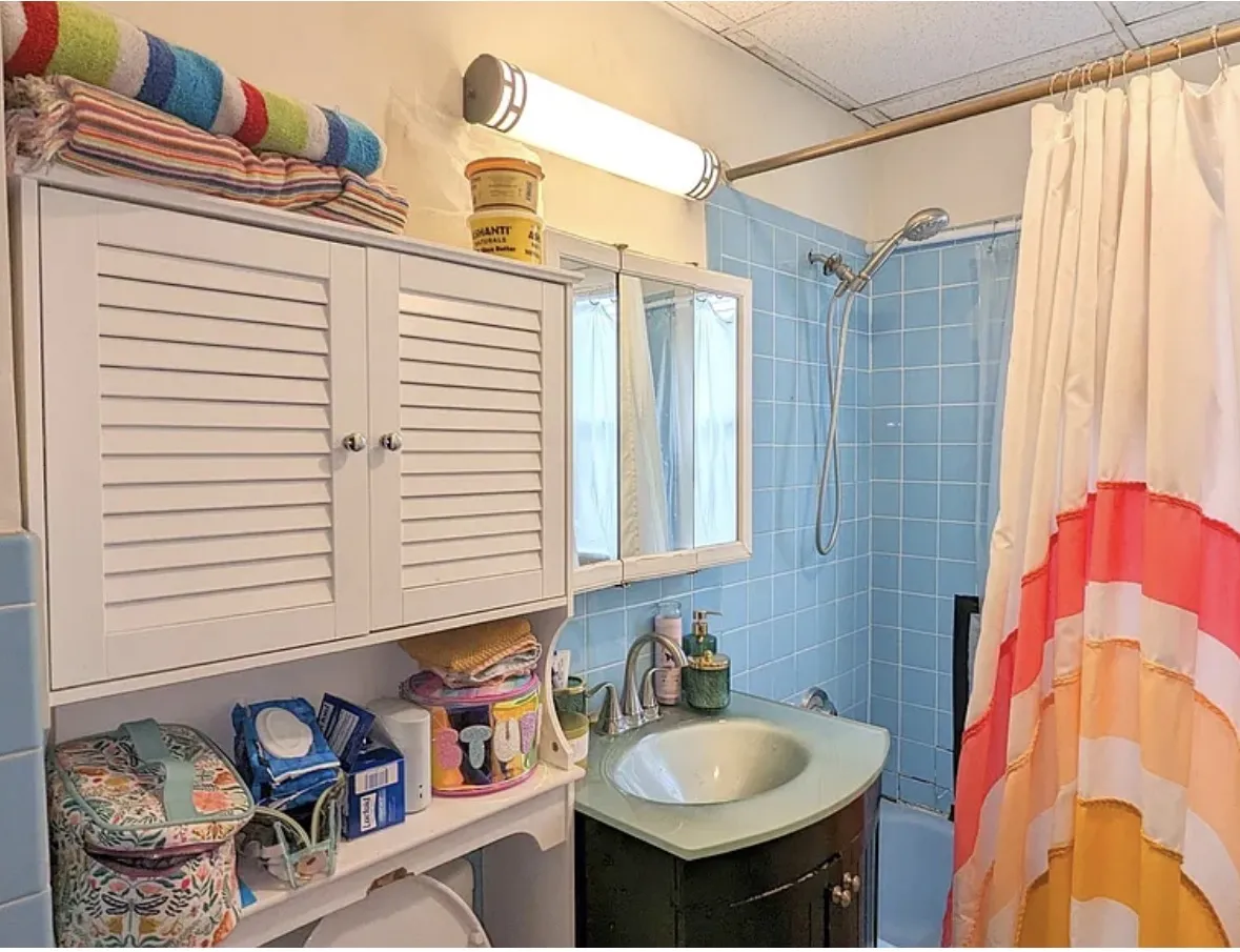 69 Prichard Ave, Powder House Square