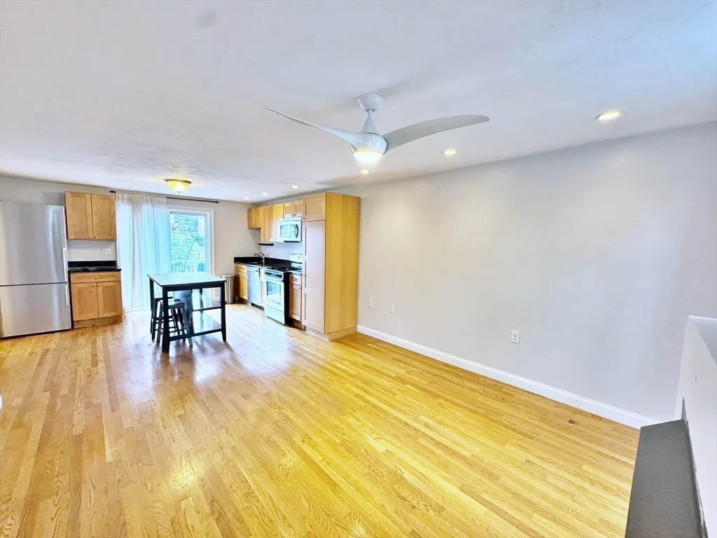 364 Sumner St, East Boston