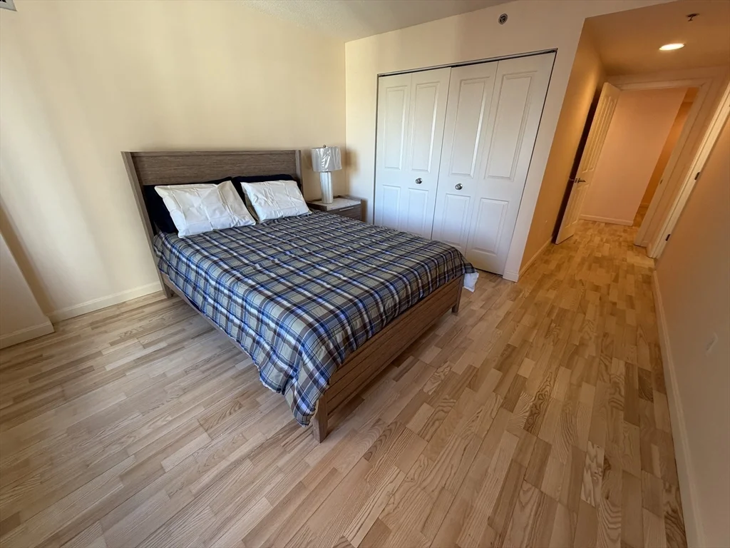 8 Museum Way, East Cambridge