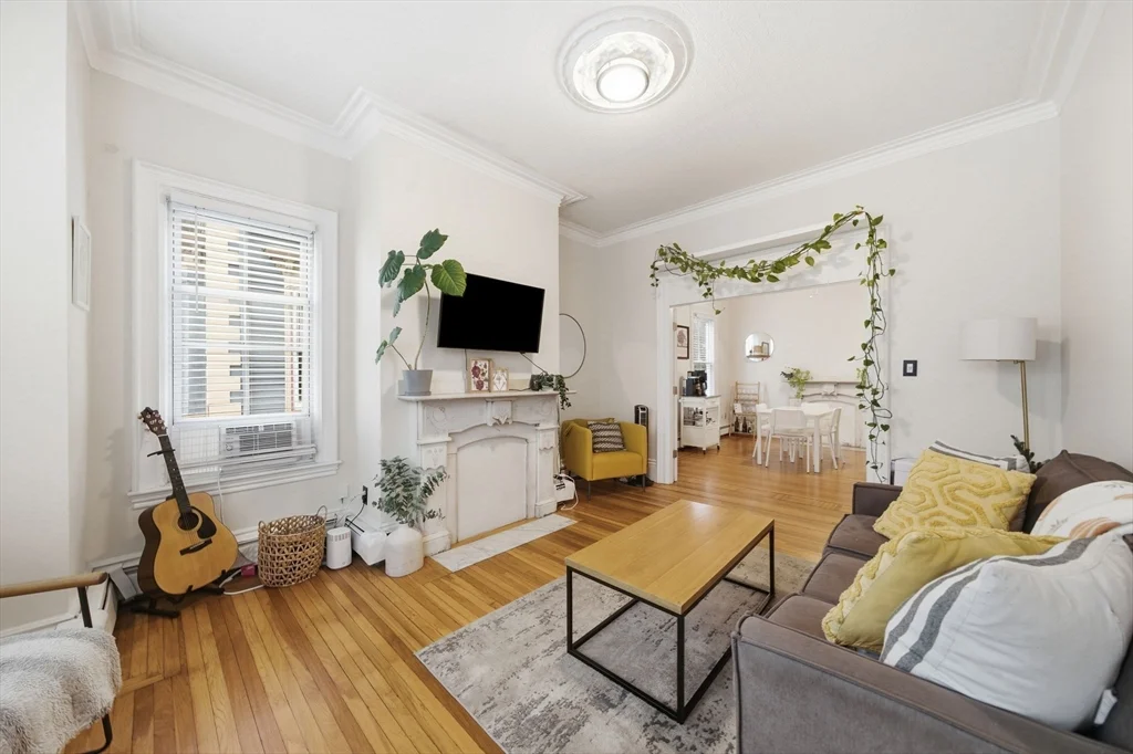 126 Lexington St, East Boston