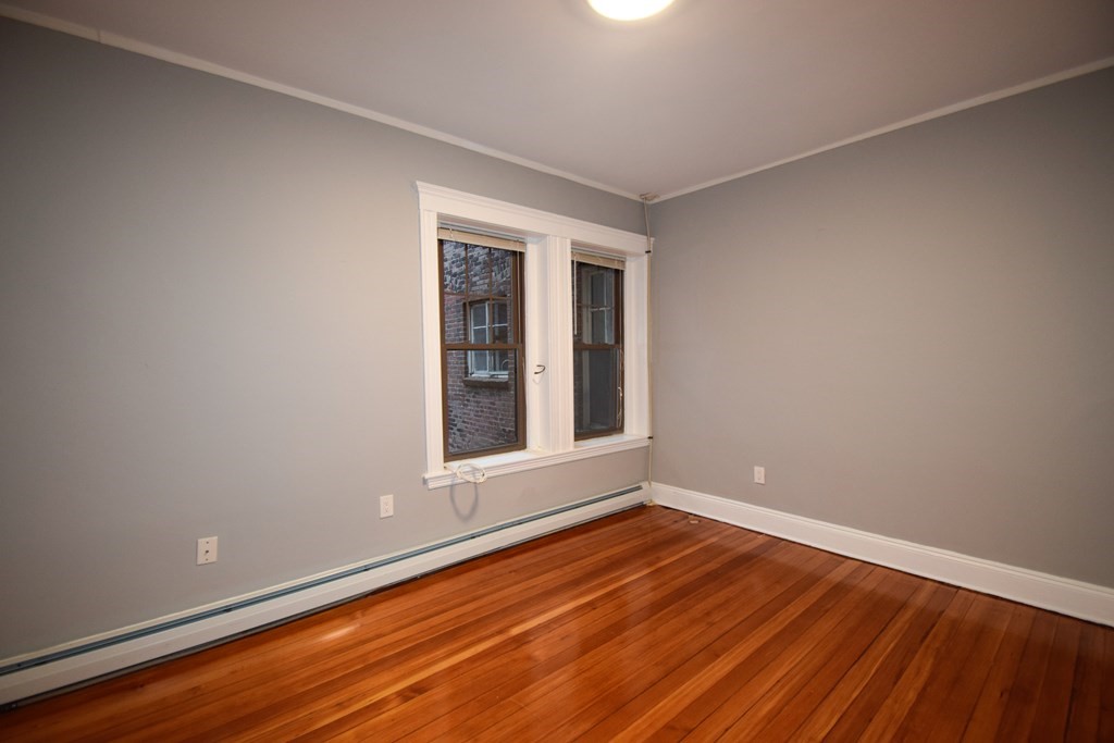 48 Englewood Ave, Commonwealth