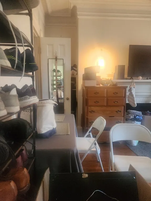 231 Commonwealth Ave, Back Bay