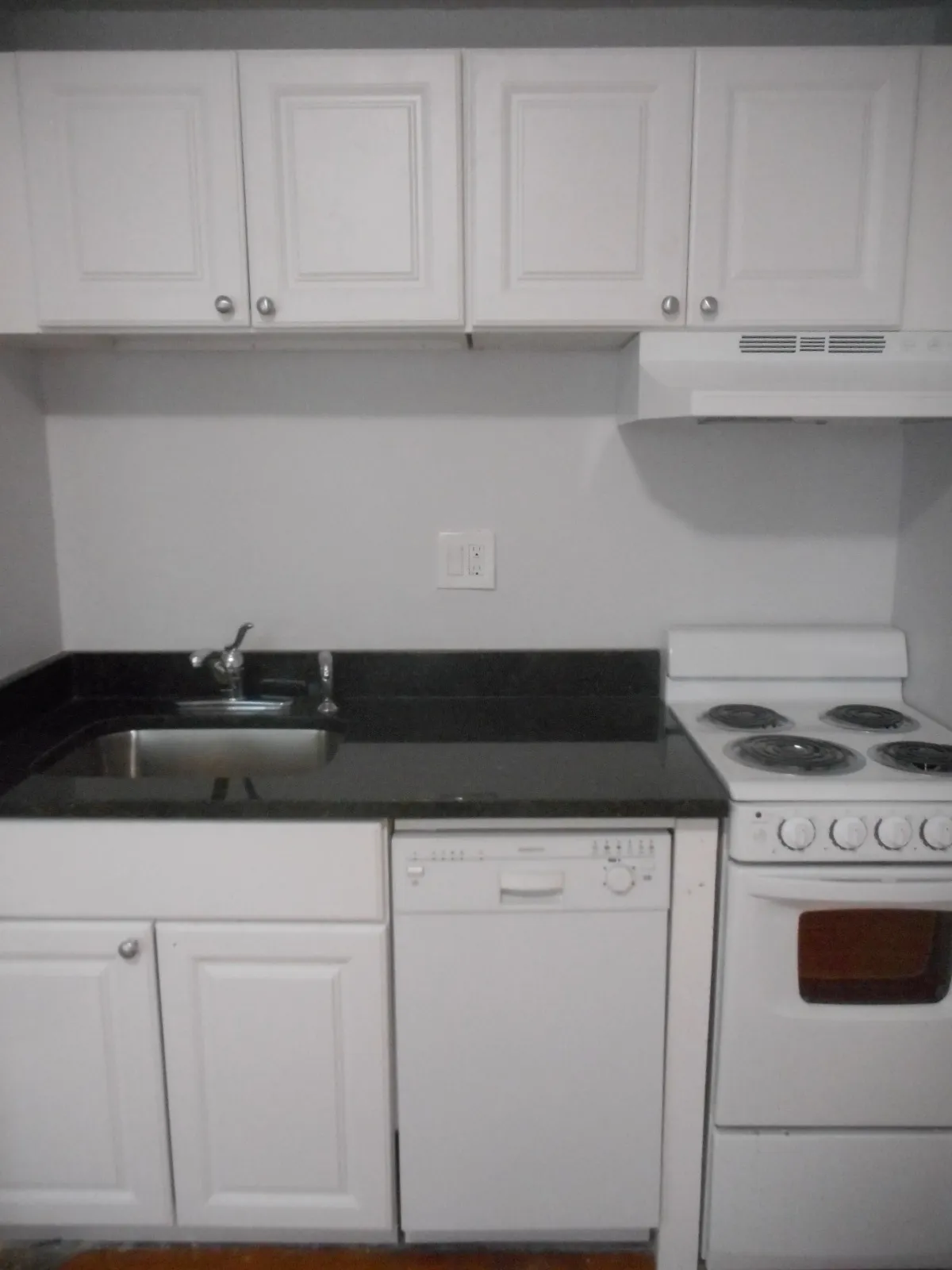 553 Brookline Ave, Riverway Island