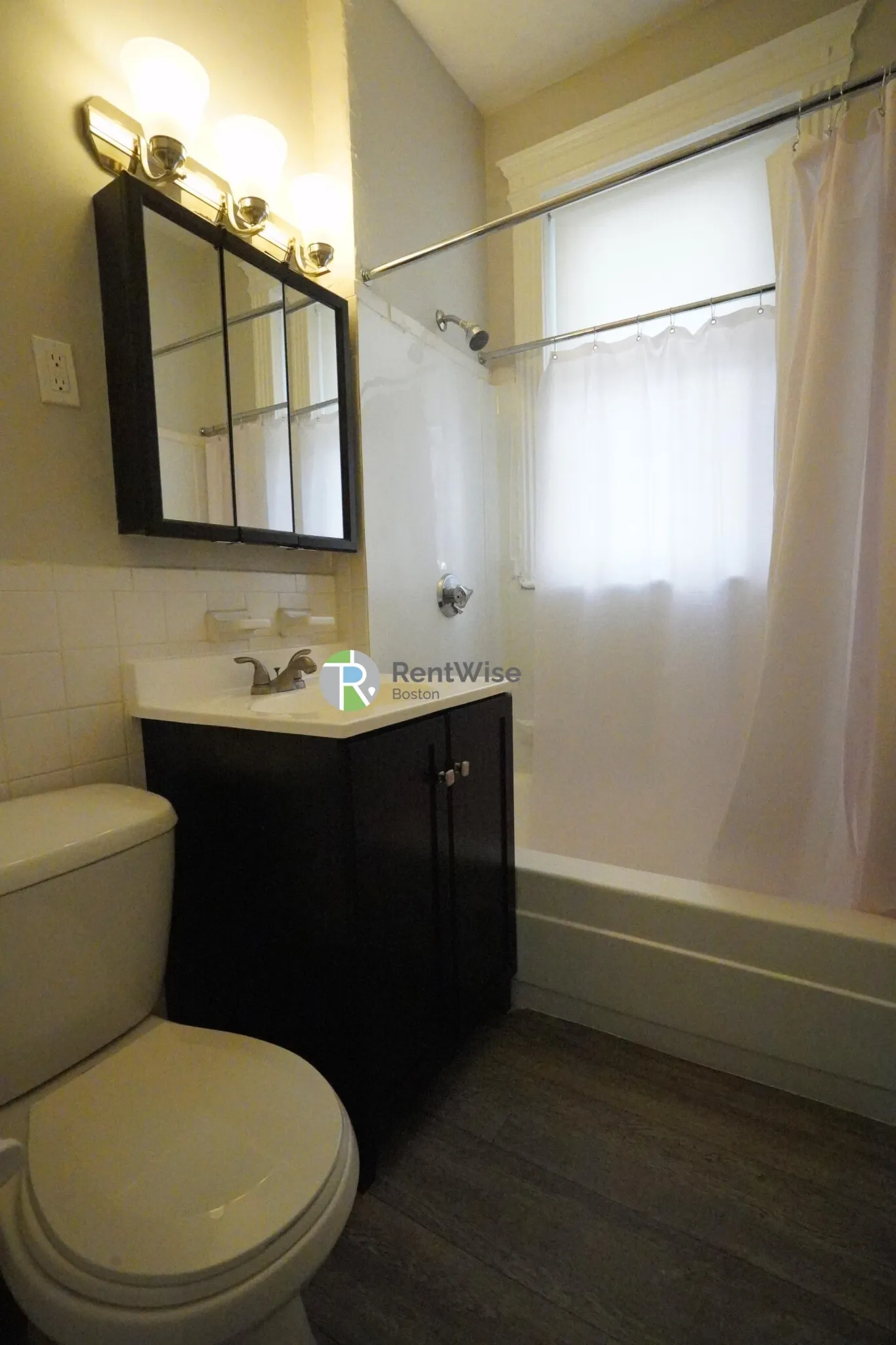 35 Gardner Ter, Allston