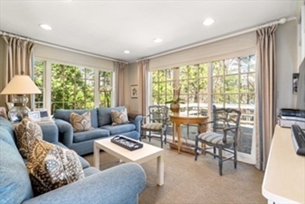 124 Rangeley Rd, Chestnut Hill