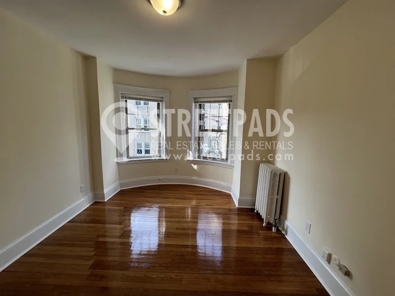 1315 Commonwealth Ave, Allston