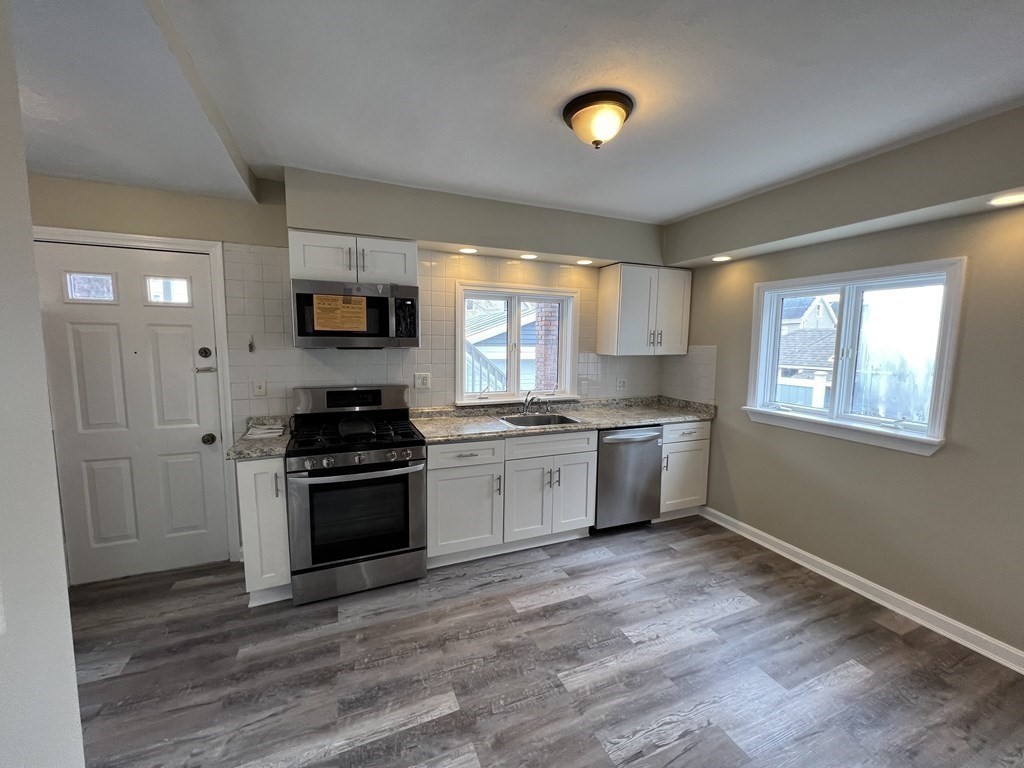 100 Walnut St, Glendale