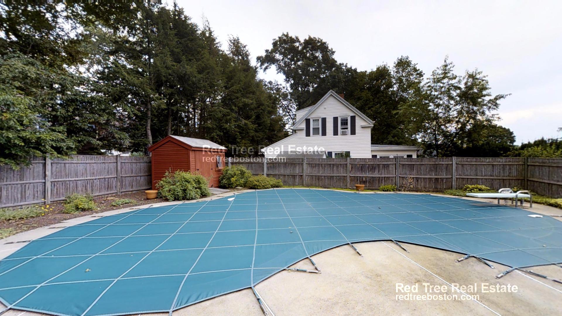 63 Johnson St, West Roxbury