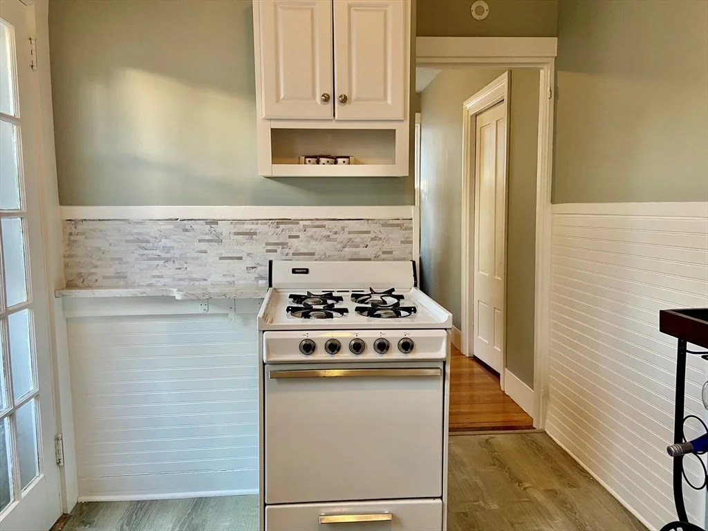 10 Cushman St, Downtown