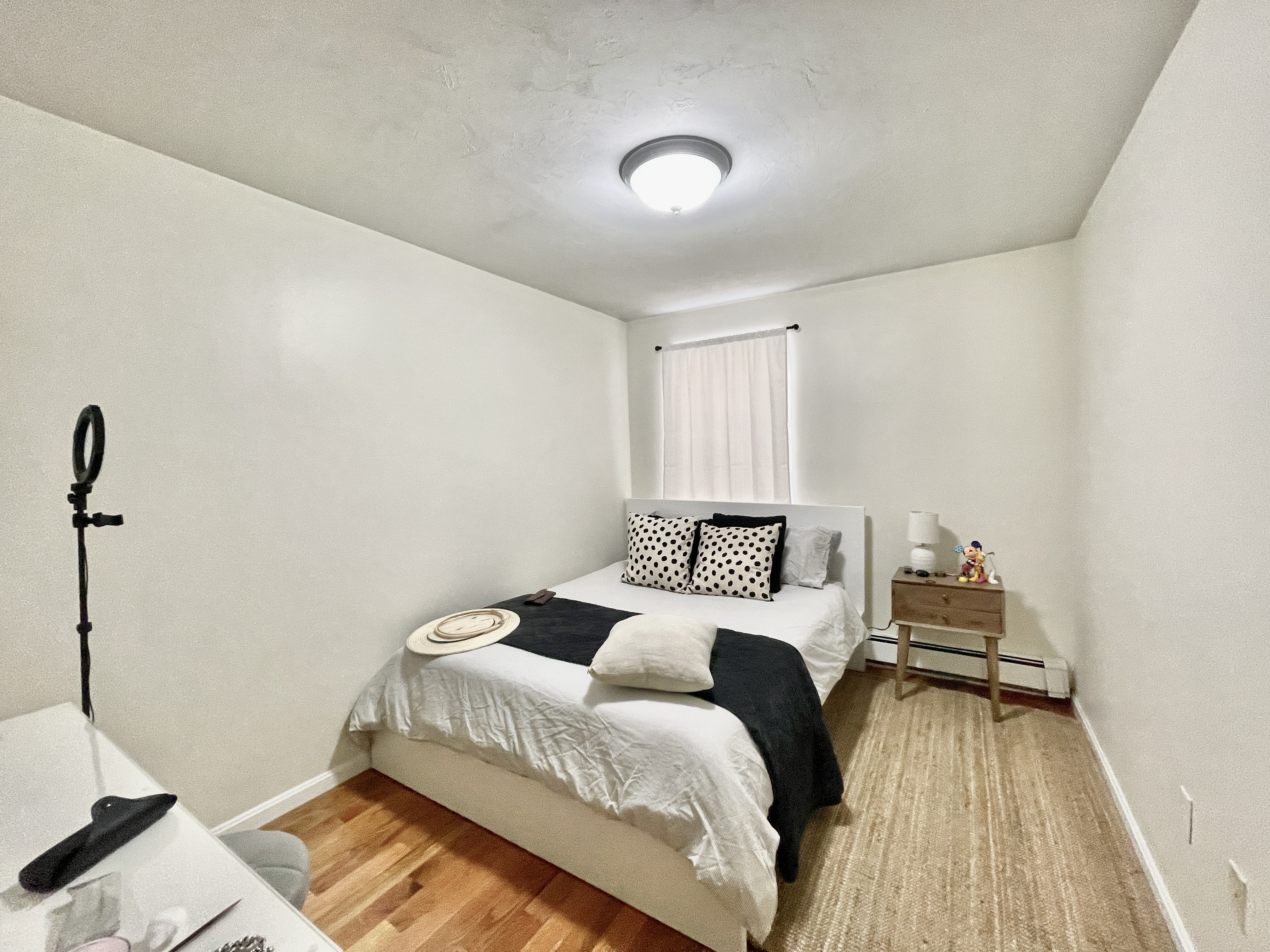 3 bed, 1 bath apartment for rent at 2036 Massachusetts Ave Unit 4, Porter Square — photo 2 of 9
