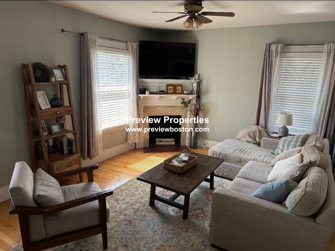 6 Presentation Rd, Oak Square