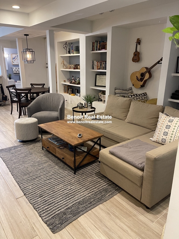 111 Woodstock St, West Somerville