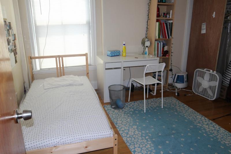 86 Hammond St, Roxbury