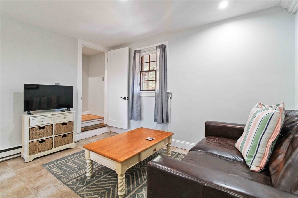 21A Stowe Rd, Southborough