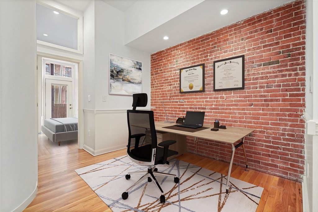 109 Beacon St, Back Bay