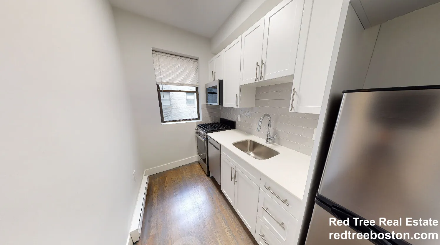 81 Park Dr, Fenway