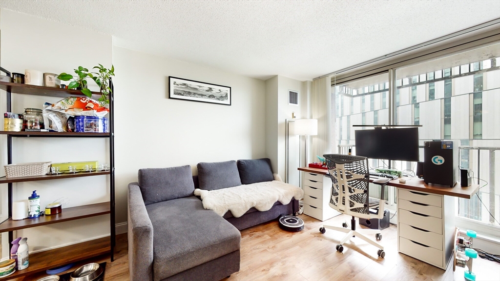 8-10 Museum Way, East Cambridge