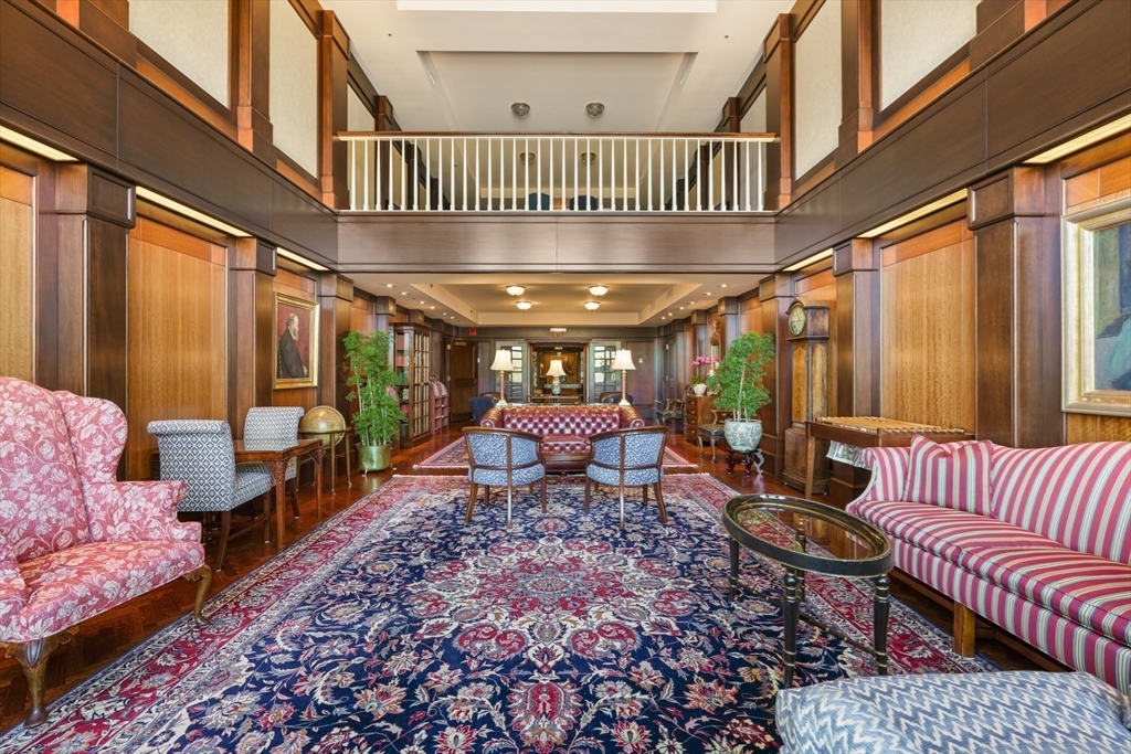 300 Boylston St, Back Bay