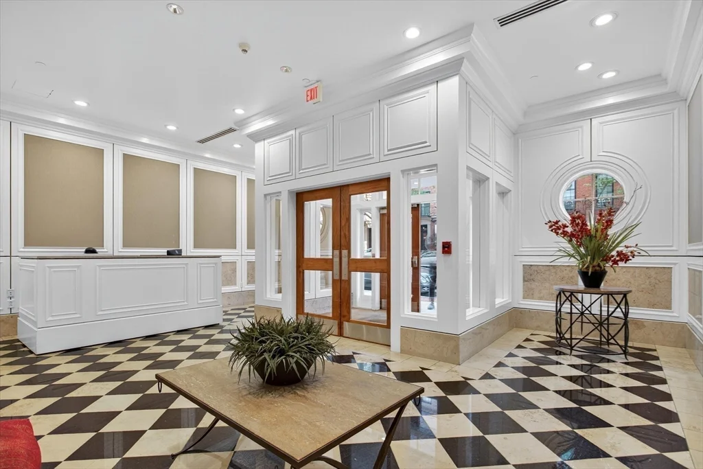 10 Bowdoin St, Beacon Hill