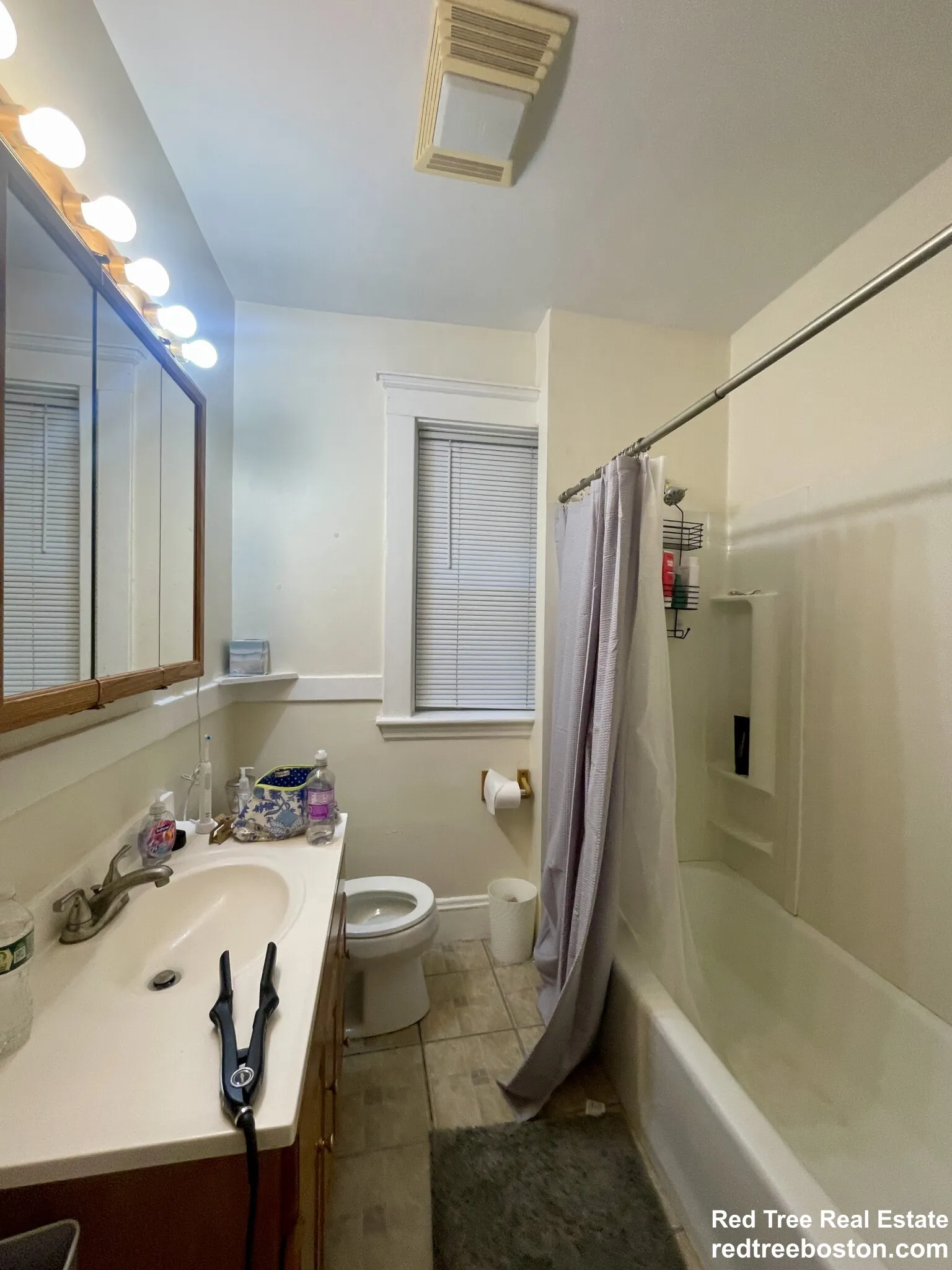 209 Chestnut Hill Ave, Brighton