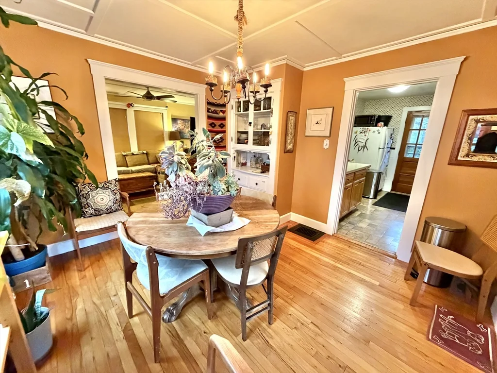 157 Riverview Ave, Waltham