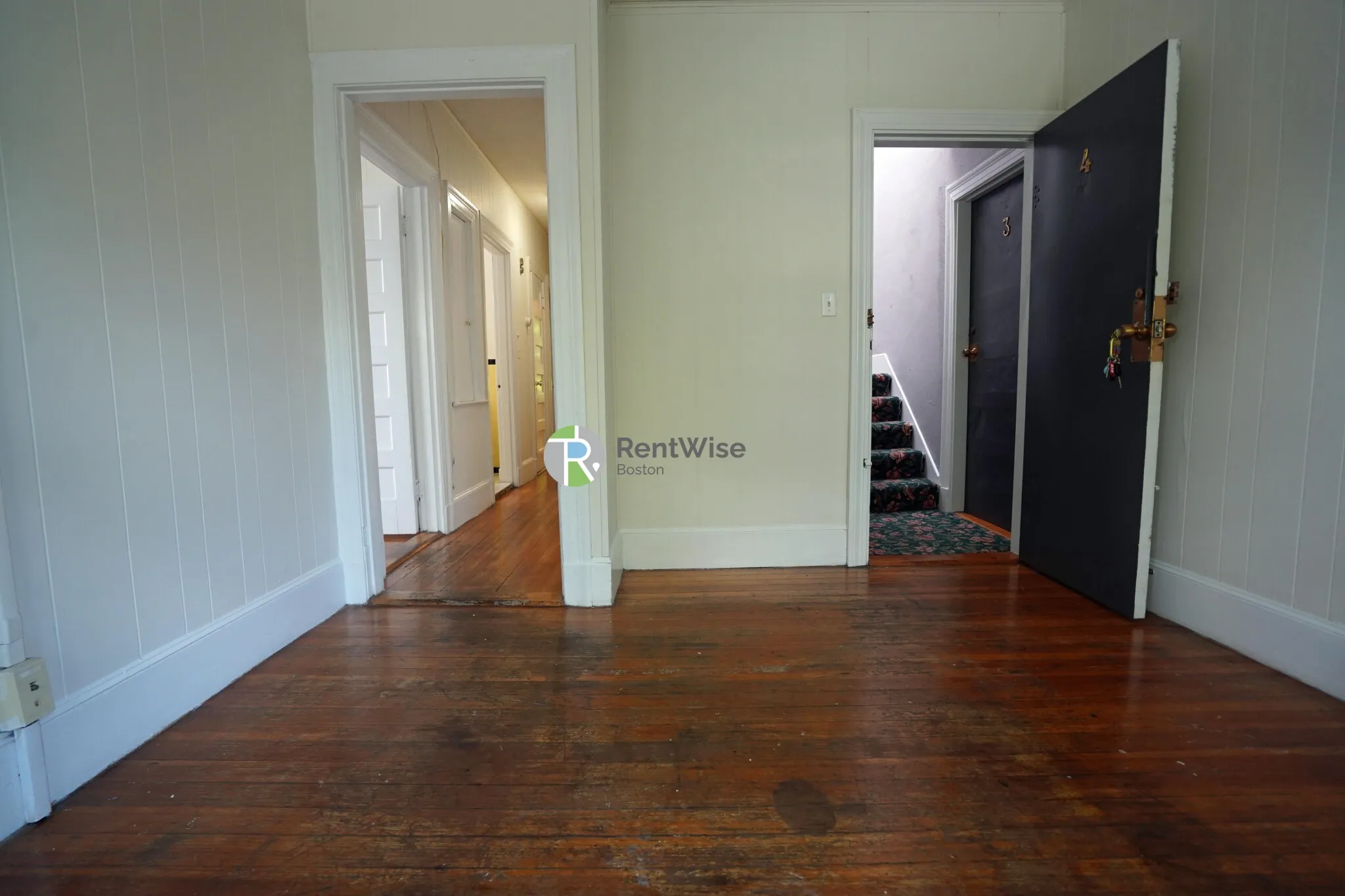 1 Ashford Ct, Allston