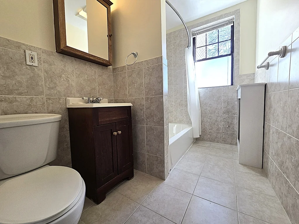 25 Alton Pl, Coolidge Corner