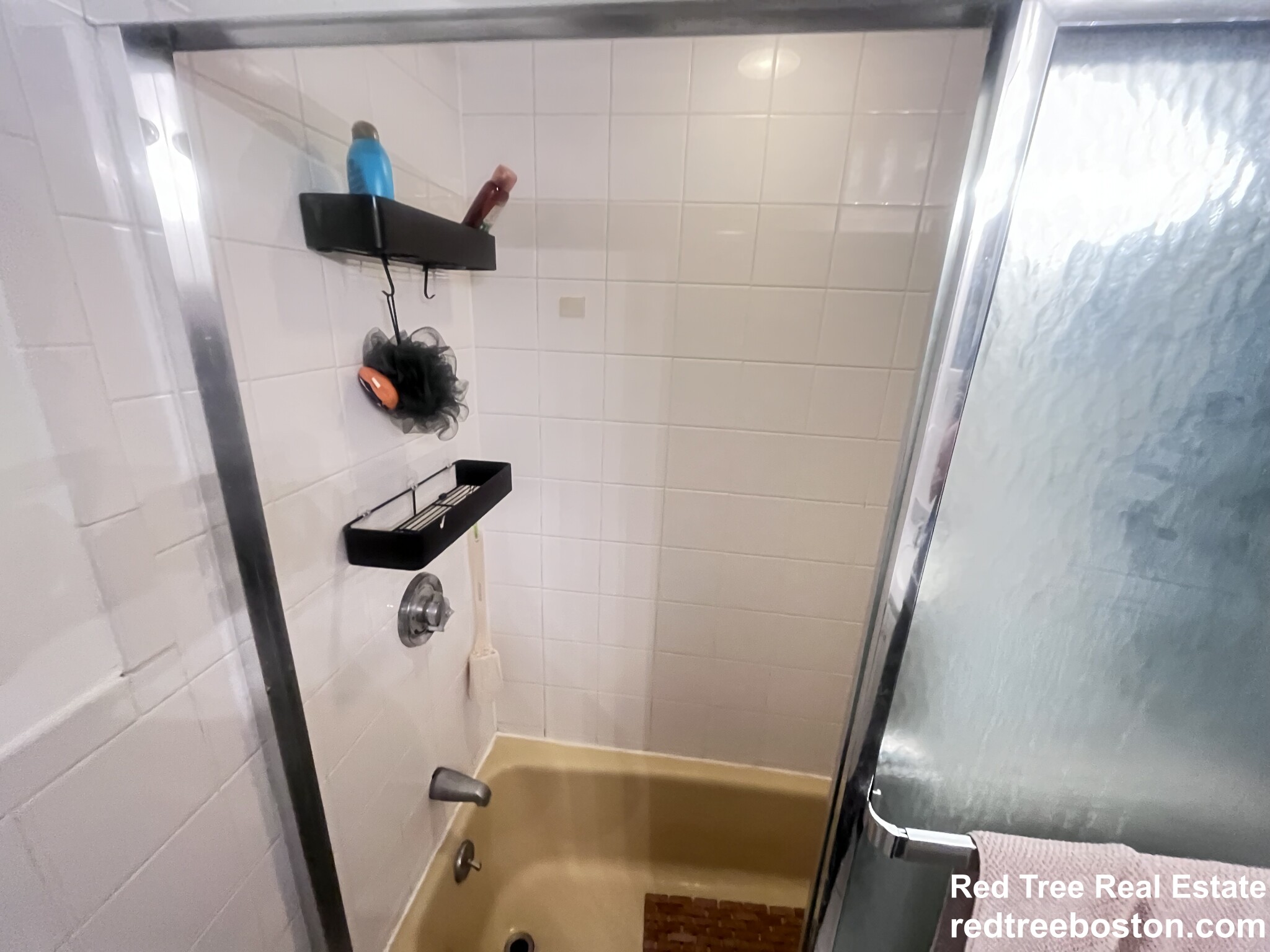 12 Dean Rd, Brookline