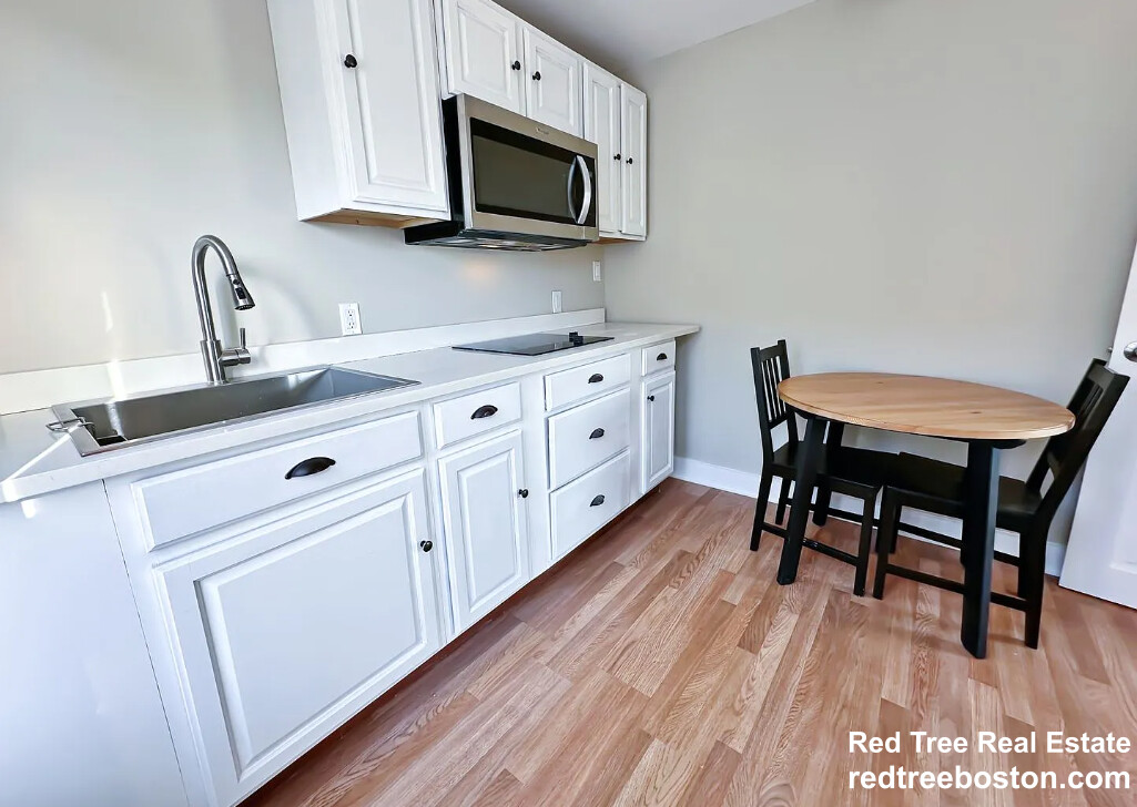 155 Spruce St, Watertown