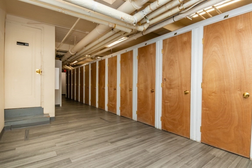 1450 Beacon St, Boston