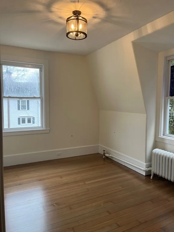 124 Walnut St, Clinton