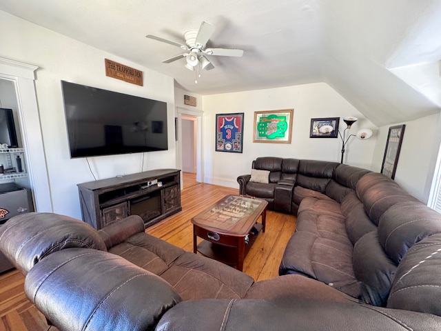 8 Trafford St, Quincy
