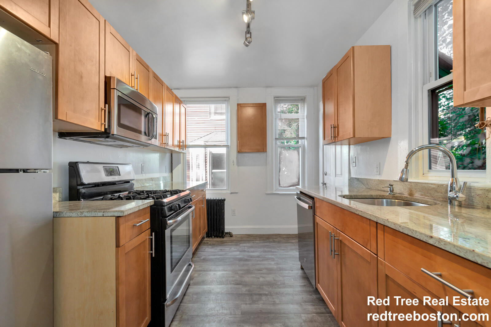 5 Murdock Ter, Brighton