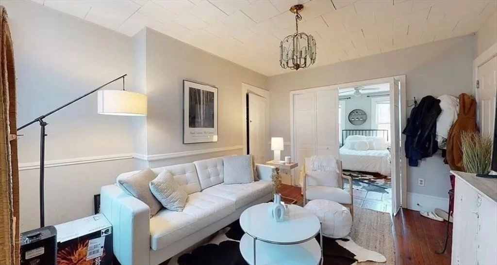 93 Baxter St, South Boston