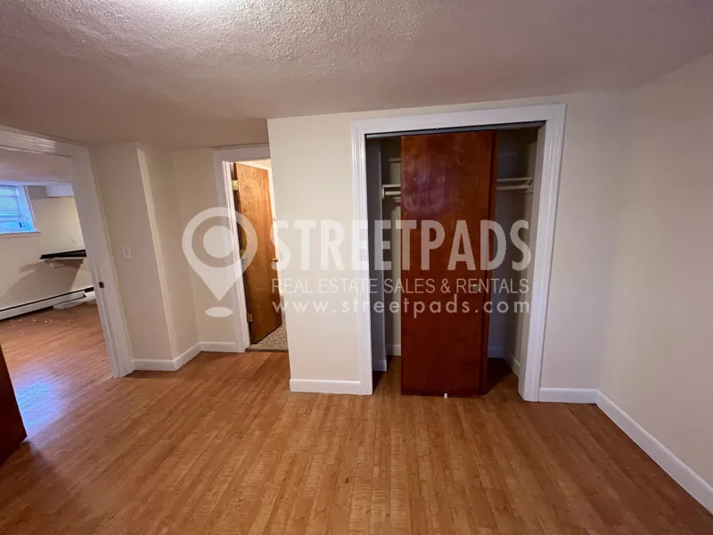 180 North Beacon St, Brighton