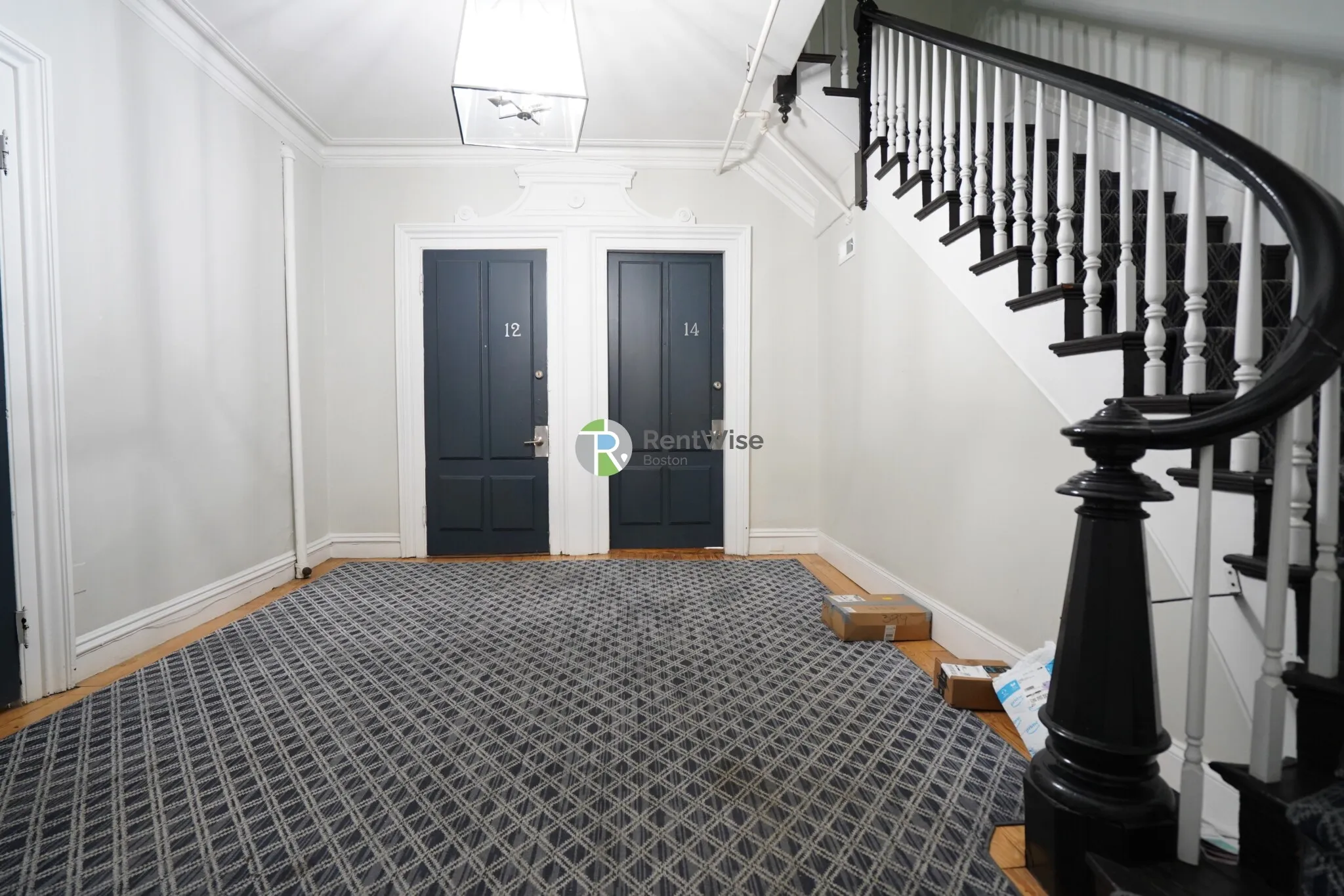 92 Charles St, Beacon Hill