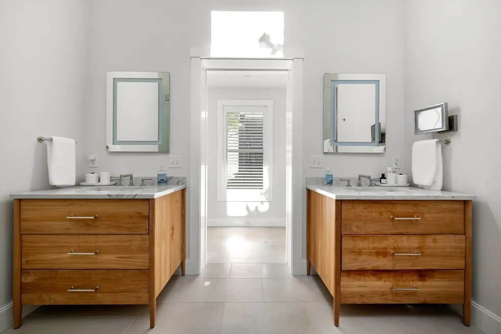 1 Doc Ryder, Nantucket