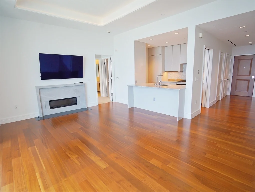 1 Dalton St, Back Bay