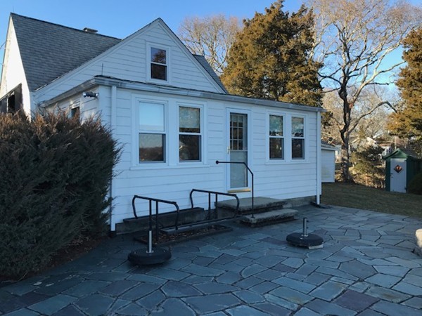 206 Cadmans Neck Rd, South Westport