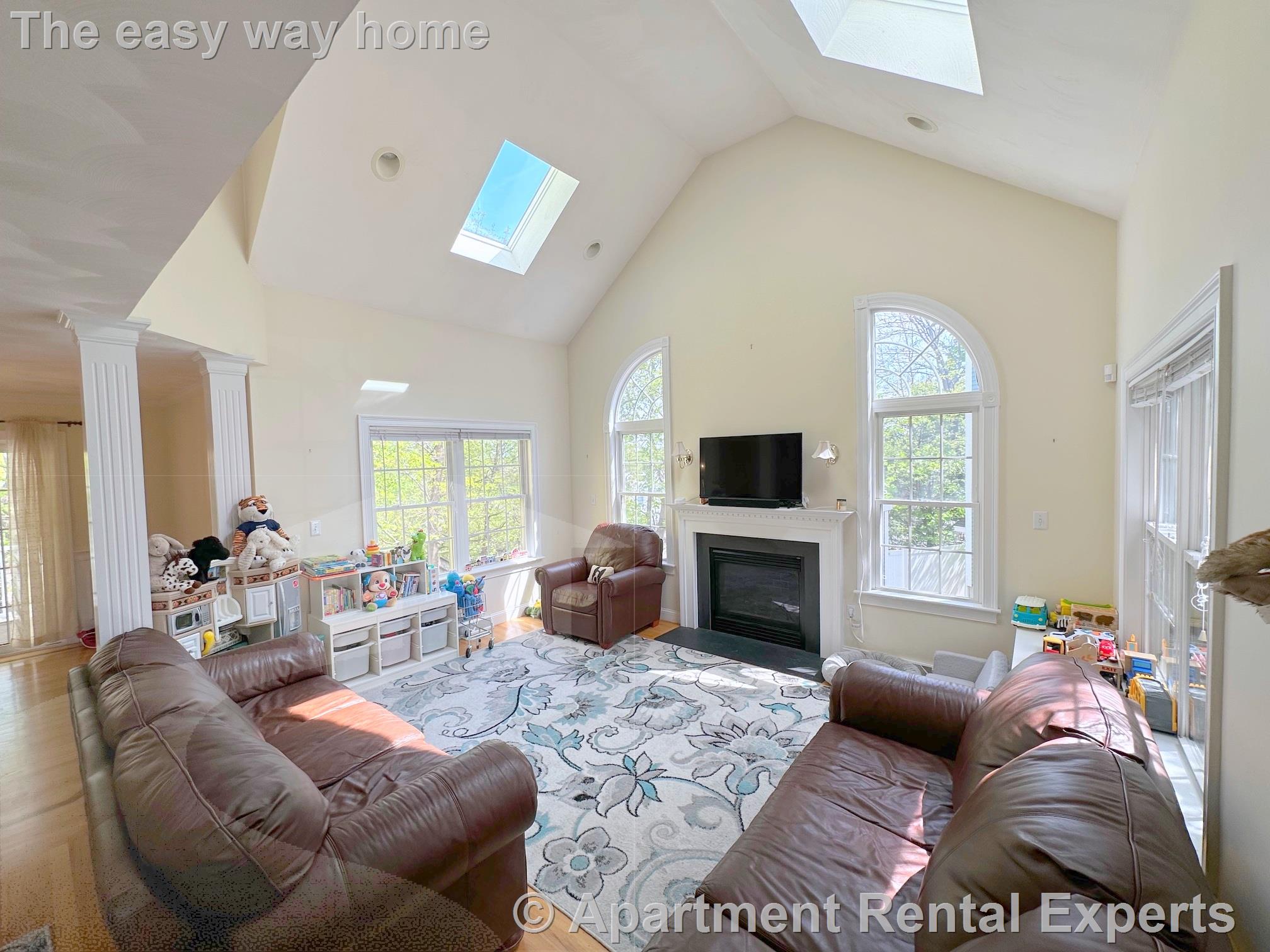 6 Farmers Circle, Arlington Center