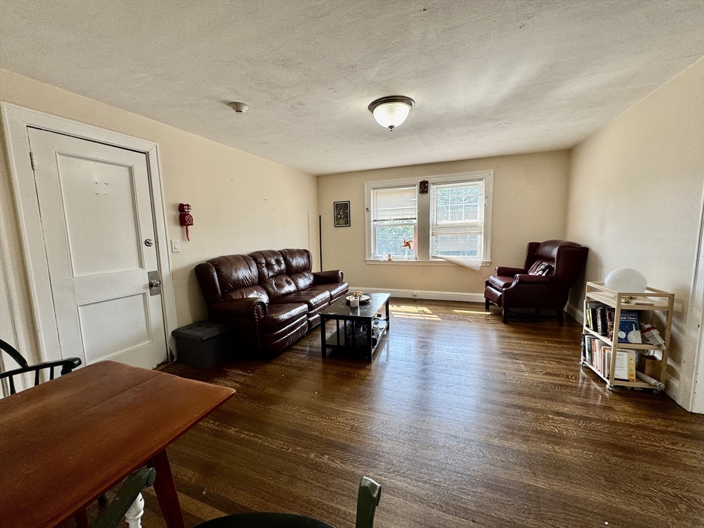 4907 Washington St, West Roxbury